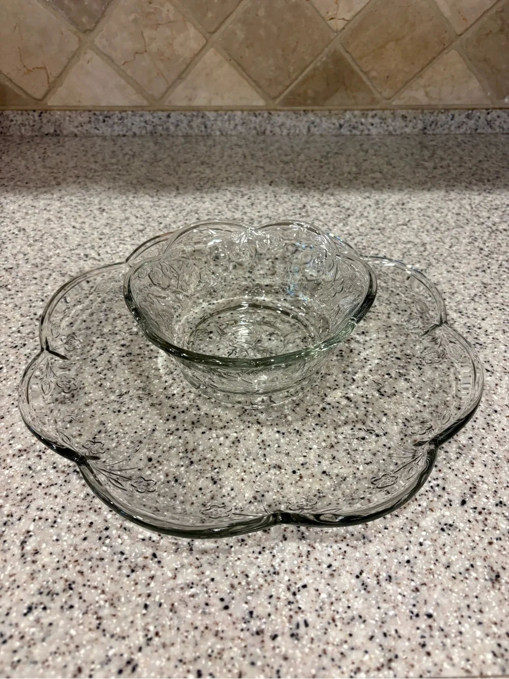 ANCHOR HOCKING SAVANNAH CHIP AND DIP SET